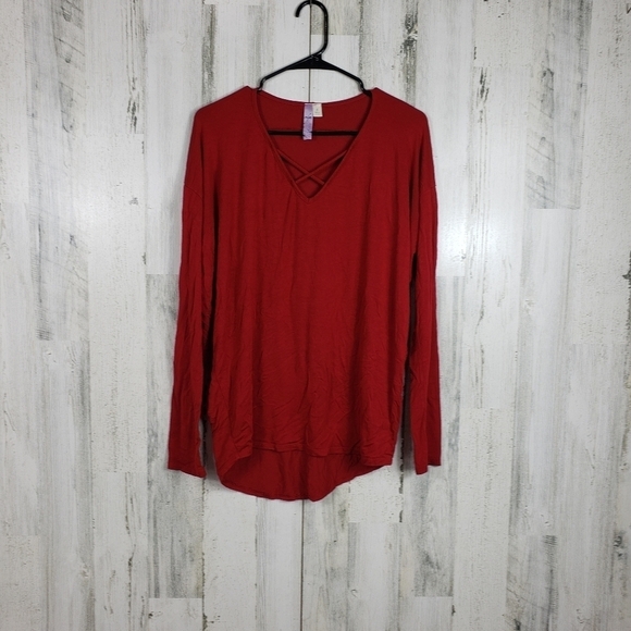 3/$15 alya dark red oversized long sleeve shirt size small - Picture 1 of 9